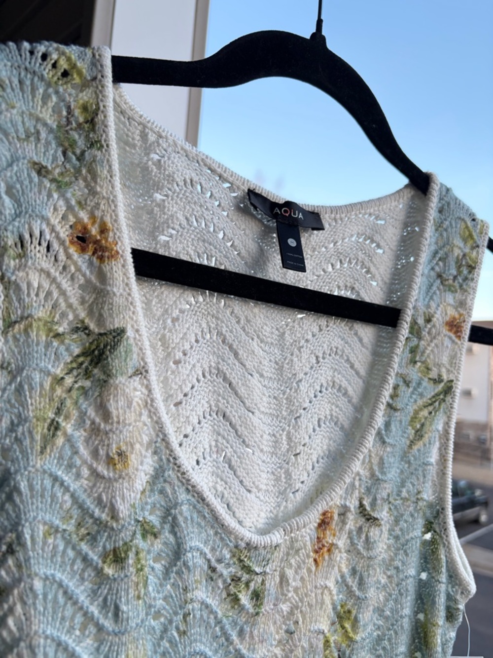 🆕🦋☘️ AQUA Floral Knit Dress M Ivory Blue Textured Crochet Midi Bloomingdale’s - Picture 8 of 15